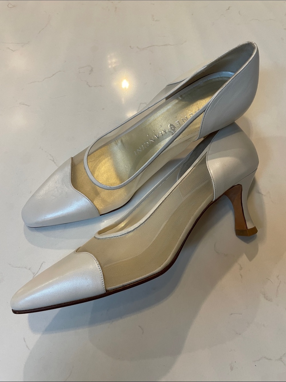 Rene Mancini Paris Couture Vintage Pointed Toe Mesh Cream Leather Pumps 38.5/8
